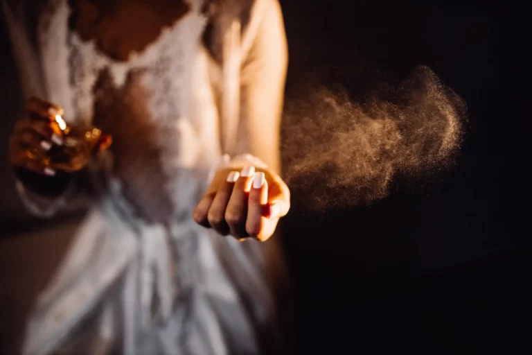 Oplev de mest fortryllende parfumer i 2023: En duftrejse til dine sanser!