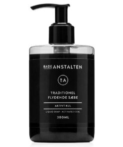 shop Badeanstalten Traditionel Flydende Sæbe Aktivt Kul 300 ml af Badeanstalten - online shopping tilbud rabat hos shoppetur.dk