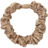 shop By Stær IBI Scrunchie Flower - Beige af By Str - online shopping tilbud rabat hos shoppetur.dk