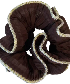 shop By Stær LILJE Scrunchie - Chocolate af By Str - online shopping tilbud rabat hos shoppetur.dk