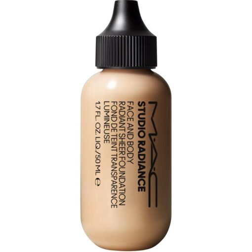 shop MAC Studio Radiance Face And Body Radiant Sheer Foundation 50 ml - C1 af MAC Cosmetics - online shopping tilbud rabat hos shoppetur.dk