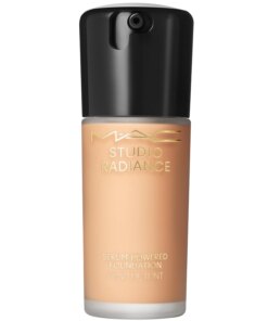 shop MAC Studio Radiance Serum-Powered Foundation 30 ml - C4 af MAC Cosmetics - online shopping tilbud rabat hos shoppetur.dk