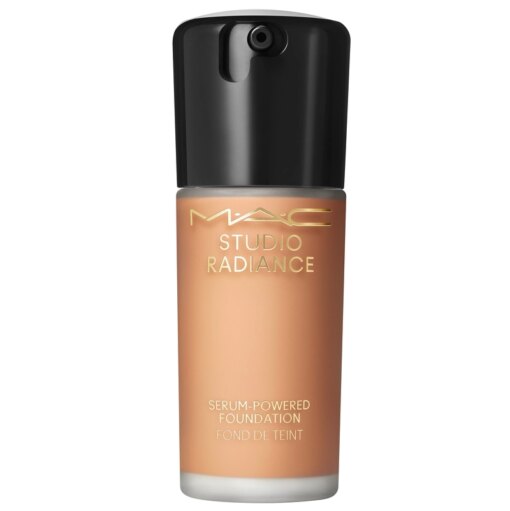 shop MAC Studio Radiance Serum-Powered Foundation 30 ml - NW40 af MAC Cosmetics - online shopping tilbud rabat hos shoppetur.dk