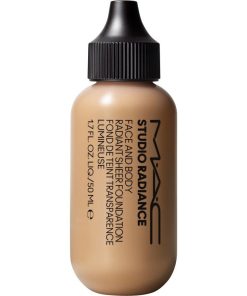 shop MAC Studio Radiance Face And Body Radiant Sheer Foundation 50 ml - C3 af MAC - online shopping tilbud rabat hos shoppetur.dk