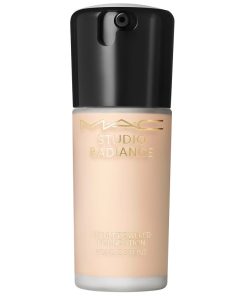 shop MAC Studio Radiance Serum-Powered Foundation 30 ml - NW10 af MAC - online shopping tilbud rabat hos shoppetur.dk