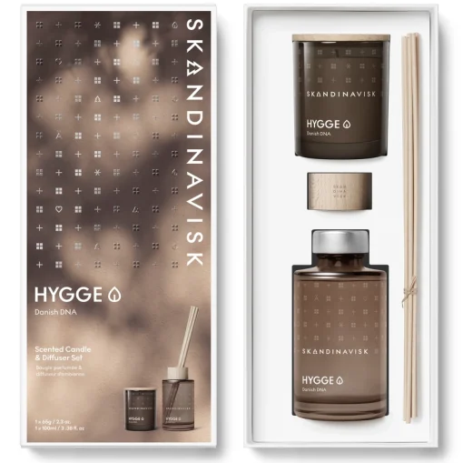 shop SKANDINAVISK HYGGE Scented Candle & Diffuser Set af SKANDINAVISK - online shopping tilbud rabat hos shoppetur.dk